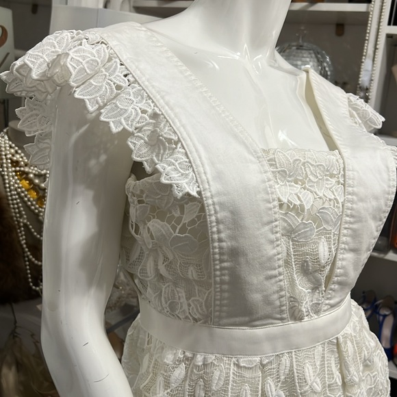 206. SELF-PORTRAIT White Lace Square Neckline Dress 2 - Picture 7 of 17